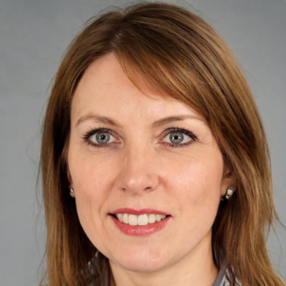 Roselyn community member